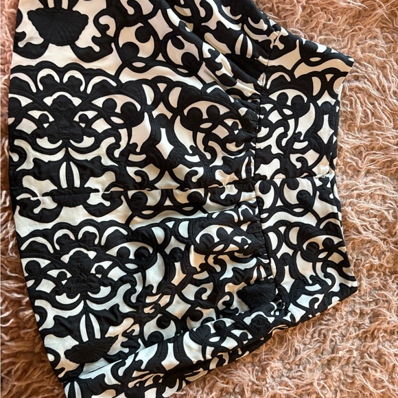 Ann Taylor Black and White Bubble Midi Skirt - Picture 6 of 6